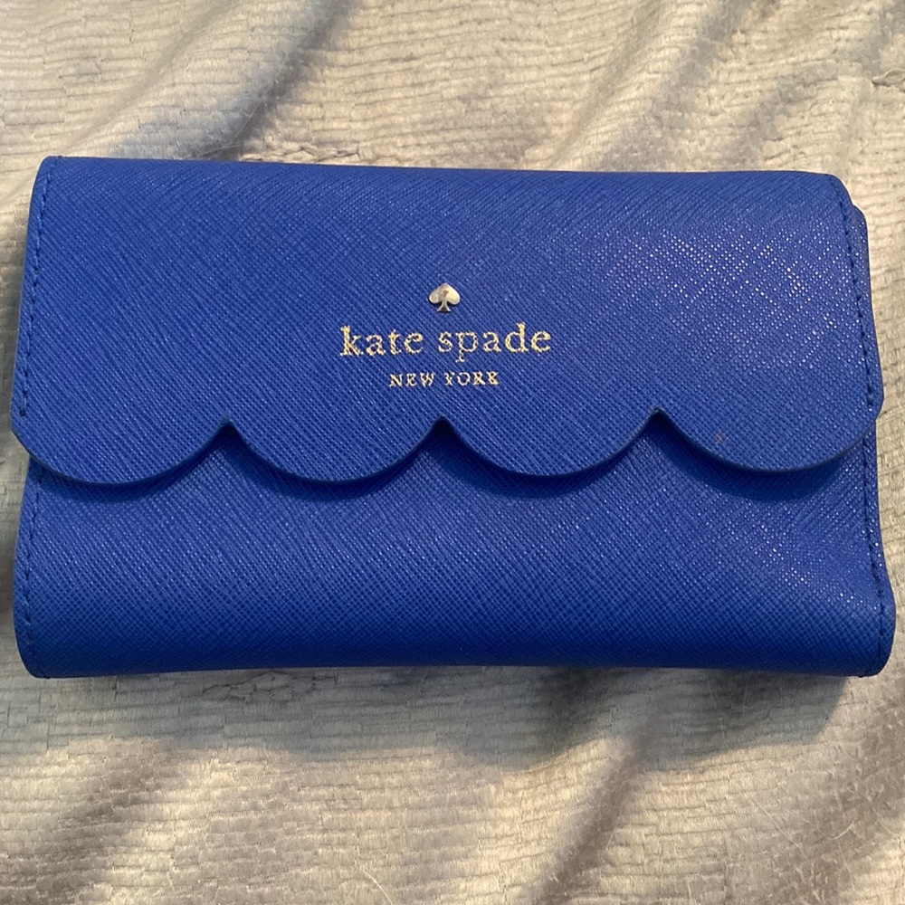 Kate Spade Scalloped Wallet